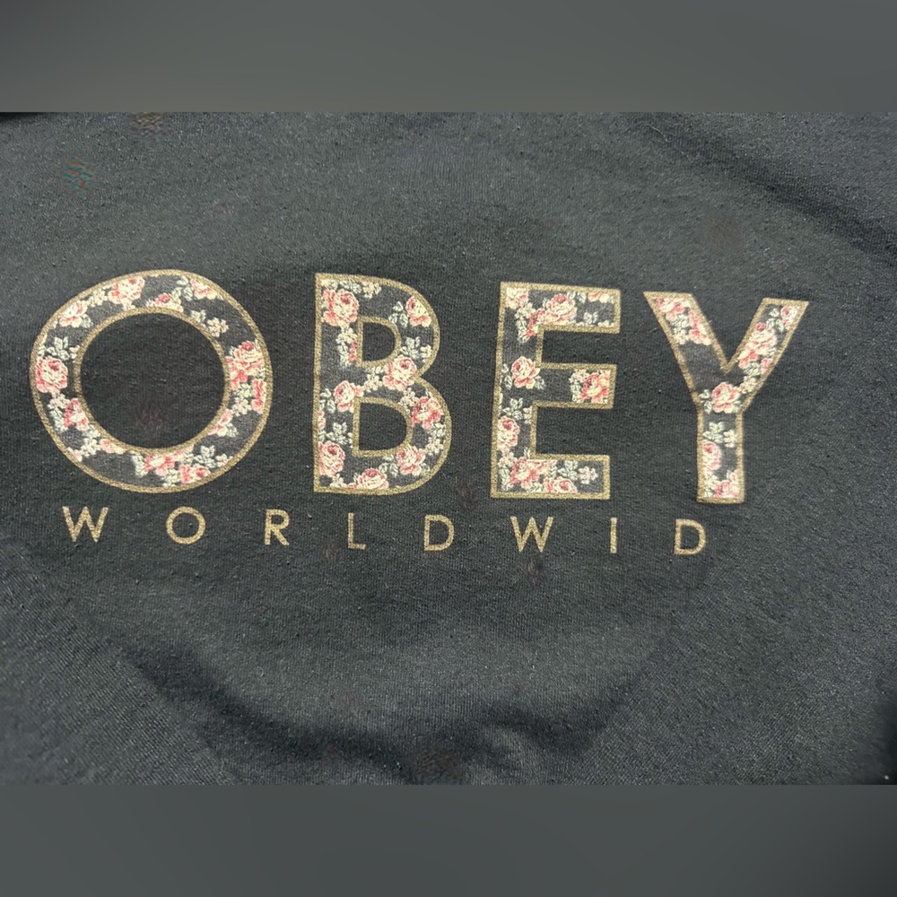 Obey Worldwide Floral Letter Print Crew Neck Sweat Short Size Small - Picture 2 of 3